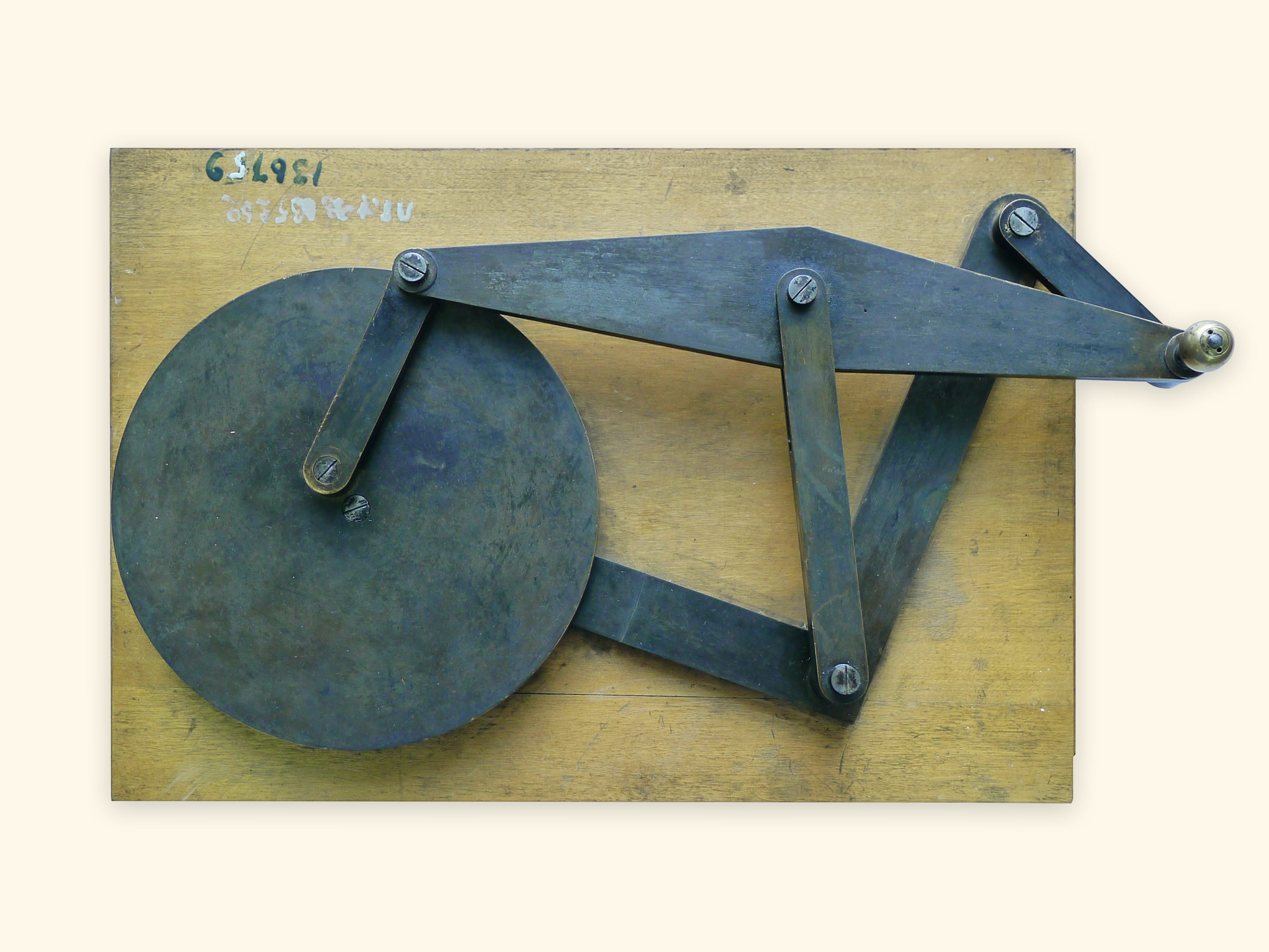 Model by Tchebyshev (Museum of St. Petersburg University)