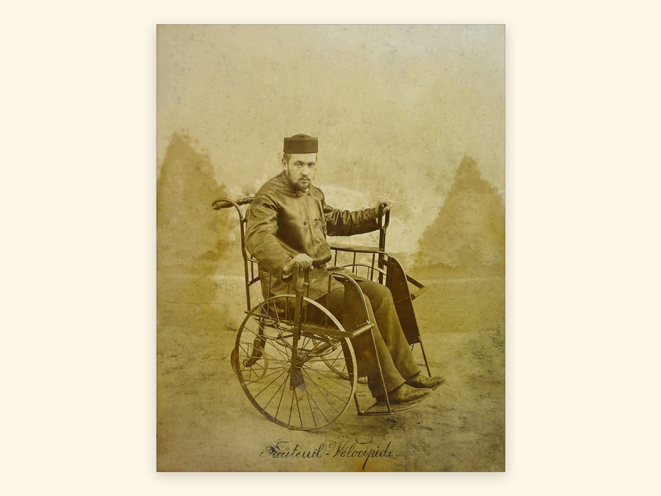 Mechanisms by P. L. Tchebyshev — Wheelchair — Archive photo (CNAM)